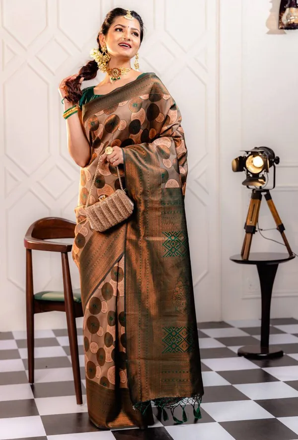Woven_Kanjivaram_Jacquard_Banarasi_Silk_Saree