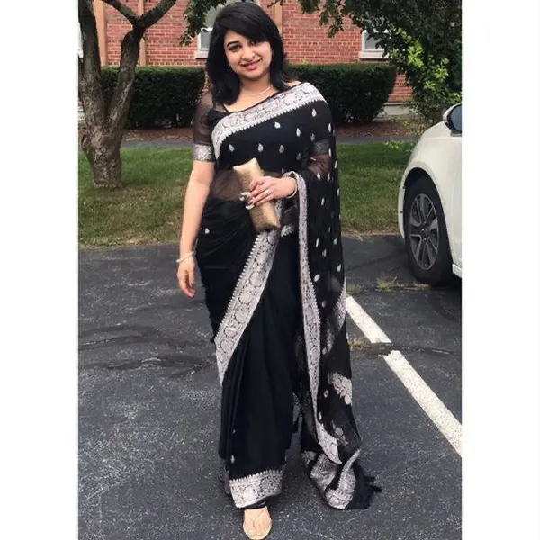 Woven_Kanjivaram_Jacquard_Banarasi_Silk_Saree