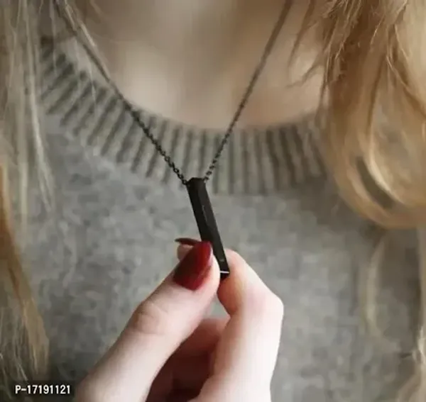 Customized_Black_Cuboid_Name_Pendant_Necklace