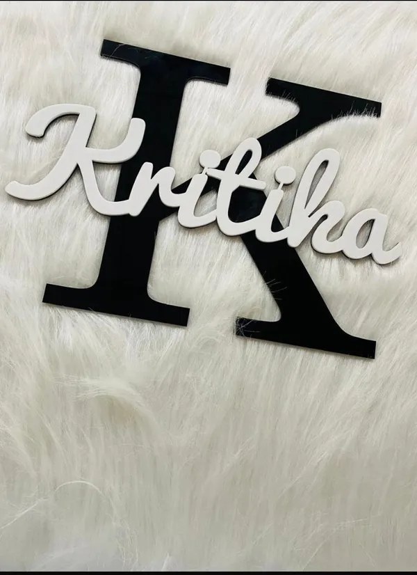 Black_&_White_Customized_Name_Frame