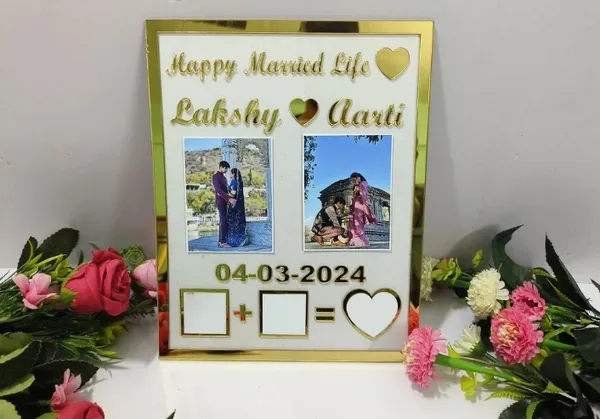 Transparent_&_Golden_"Forever_Bond"_Photo_Frame
