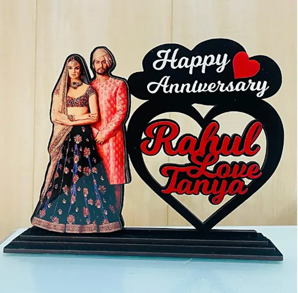 Personalized_Anniversary_Couple_Cutout_Table_Decor