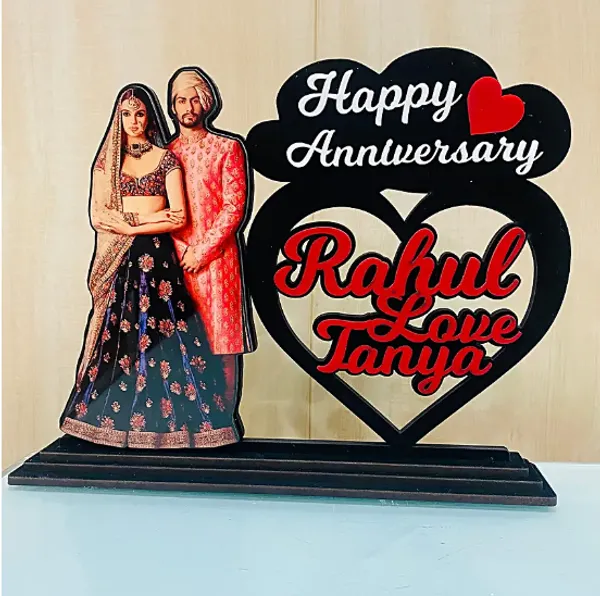 Personalized_Anniversary_Couple_Cutout_Table_Decor