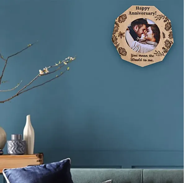 Romantic_Wooden_Anniversary_Photo_Frame_with_Personalization