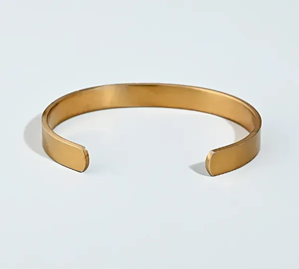 Customized_Rose_Gold_Unisex_Half_Cuff_Bracelet_with_Name_Engraving