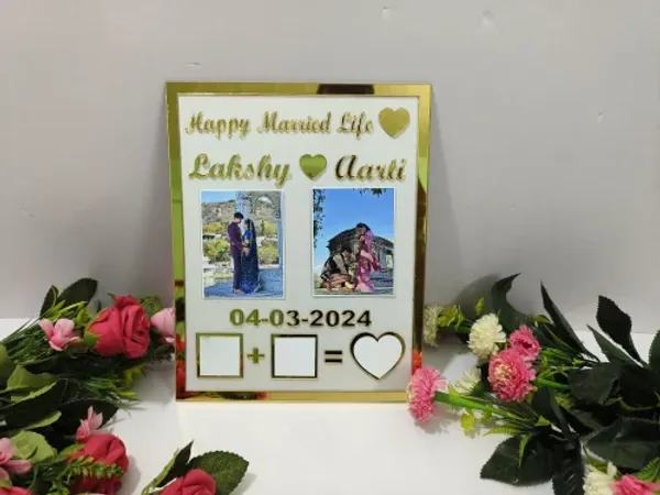 Transparent_&_Golden_"Forever_Bond"_Photo_Frame