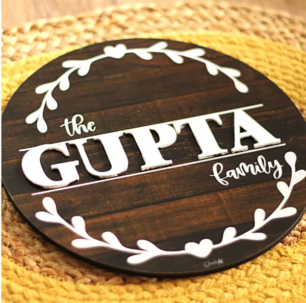 Welcome_Home_Personalized_Round_Nameplate