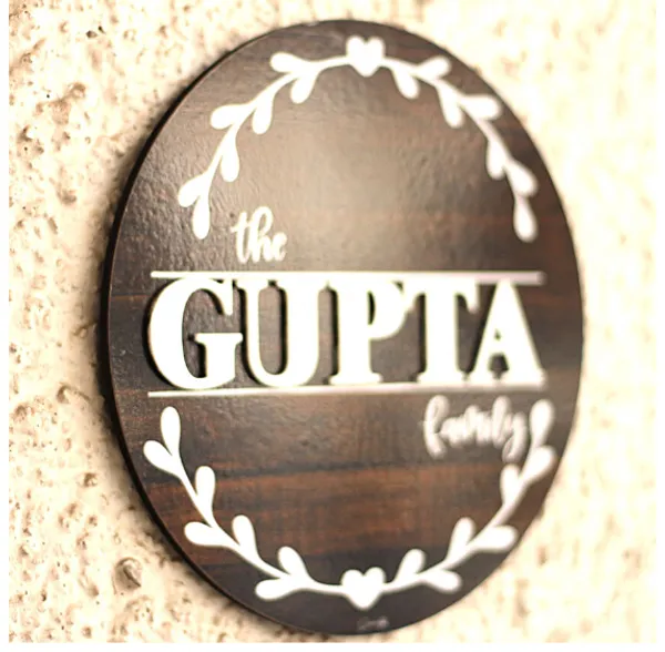 Welcome_Home_Personalized_Round_Nameplate