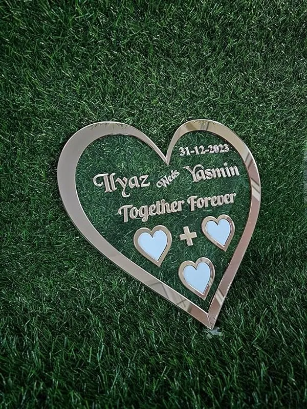 Transparent_&_Golden_Heart-Shaped_Thumbprint_Frame
