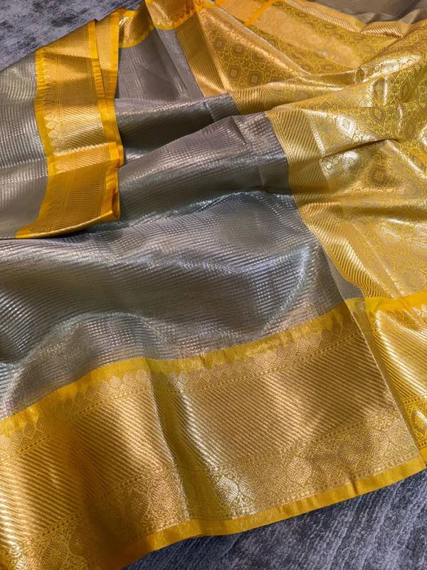 Banarasi_soft_tissue_saree
