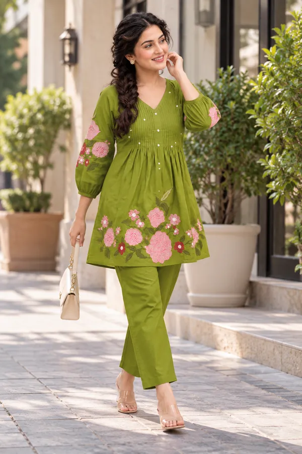 Green_Cotton_Kurta_Pant_Set_For_Women