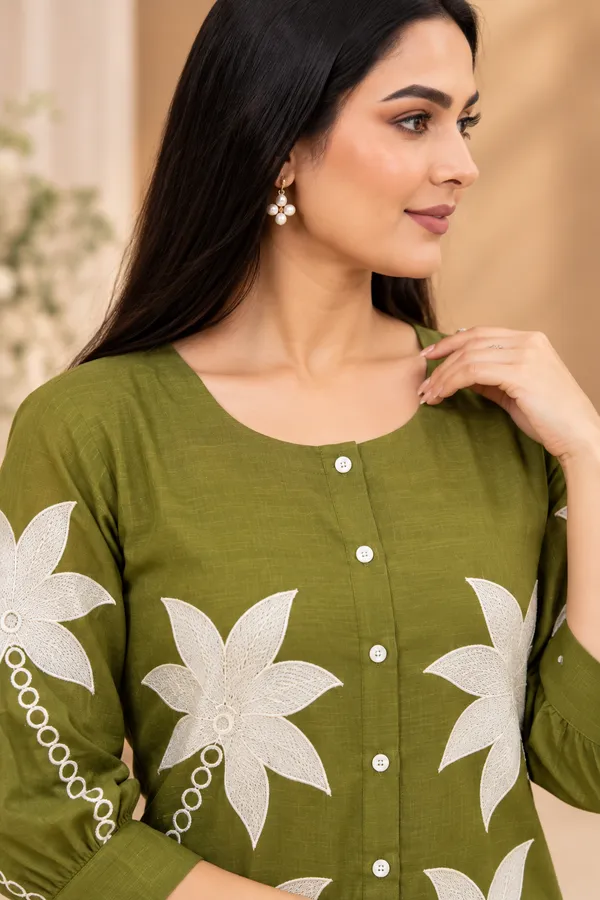 Olive_Green_Cotton_Full_Sleeve_Kurta_Pant_Set_For_Women