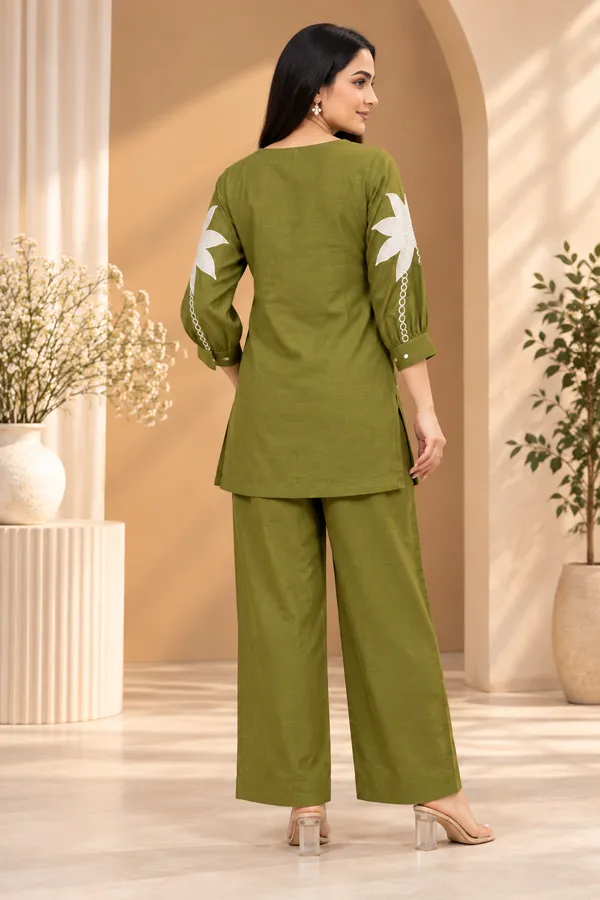 Olive_Green_Cotton_Full_Sleeve_Kurta_Pant_Set_For_Women