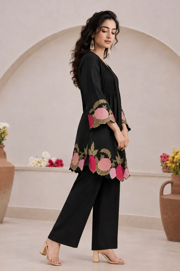 Black_Cotton_Kurta_Pant_Set_For_Women