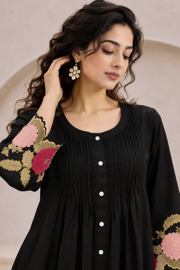 Black_Cotton_Kurta_Pant_Set_For_Women