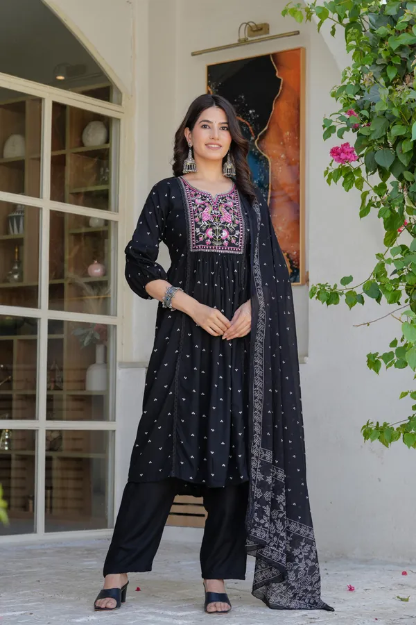 Embroidery_Kurta_Pant_Dupatta_Set_for_women