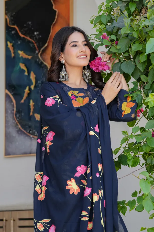 Embroidery_Kurta_Pant_Dupatta_Set_for_women