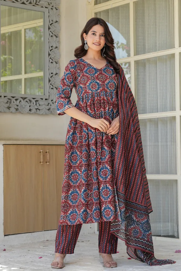 Embroidery_Kurta_Pant_Dupatta_Set_for_women