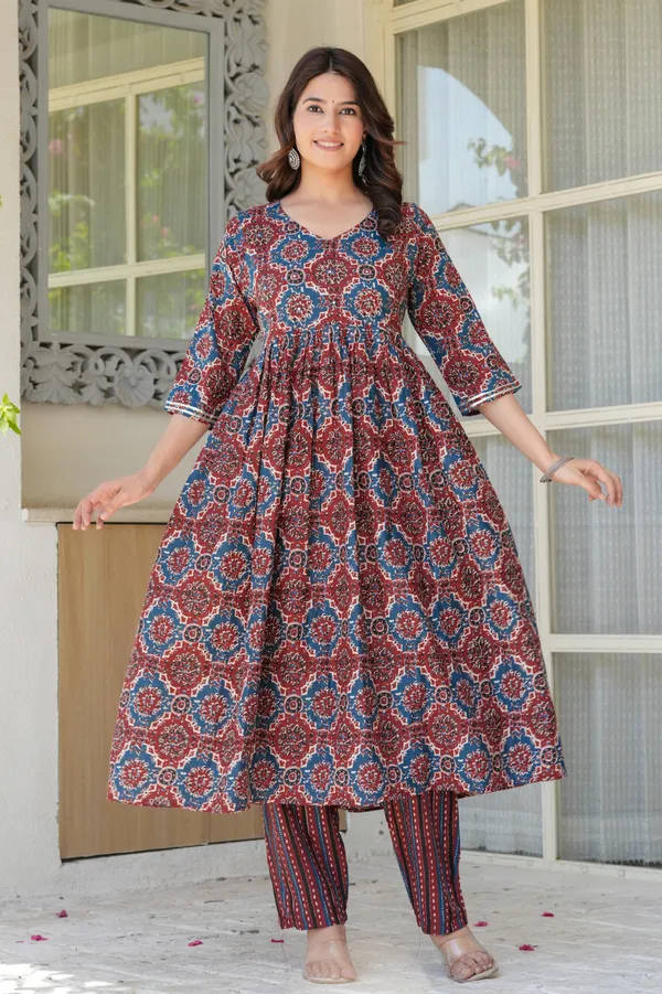 Embroidery_Kurta_Pant_Dupatta_Set_for_women