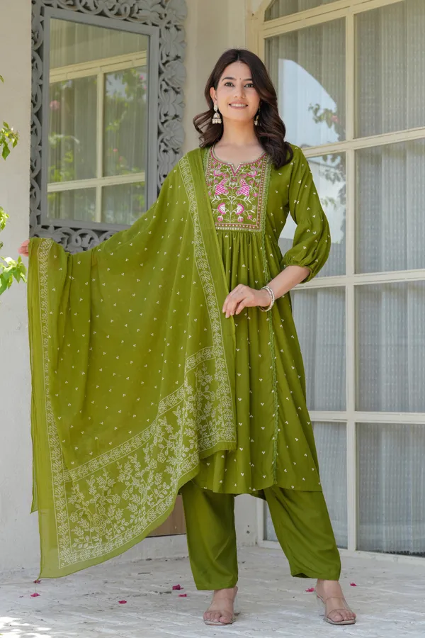 Embroidery_Kurta_Pant_Dupatta_Set_for_women