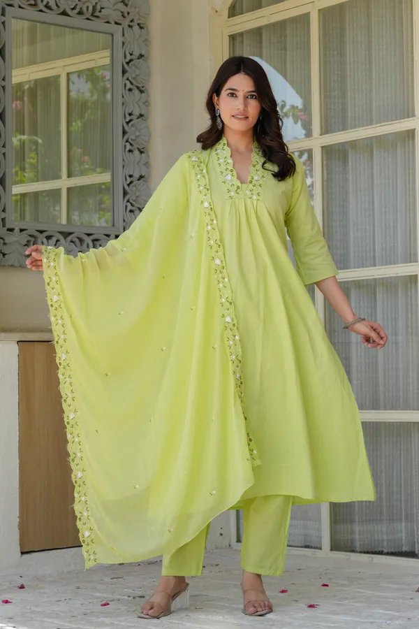 Embroidery_Kurta_Pant_Dupatta_Set_for_women