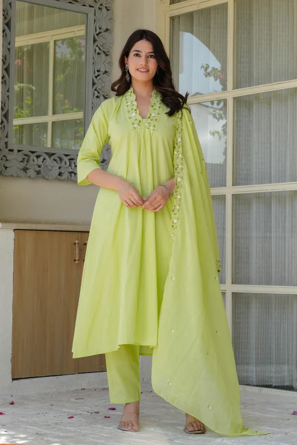 Embroidery_Kurta_Pant_Dupatta_Set_for_women