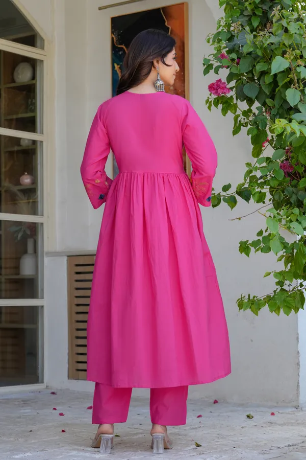 Embroidery_Kurta_Pant_Dupatta_Set_for_women