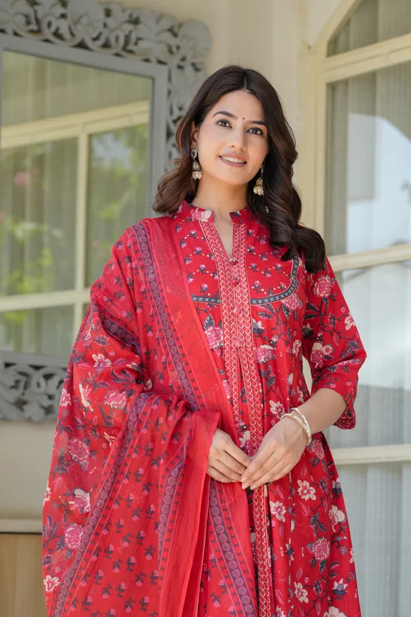 Embroidery_Kurta_Pant_Dupatta_Set_for_women