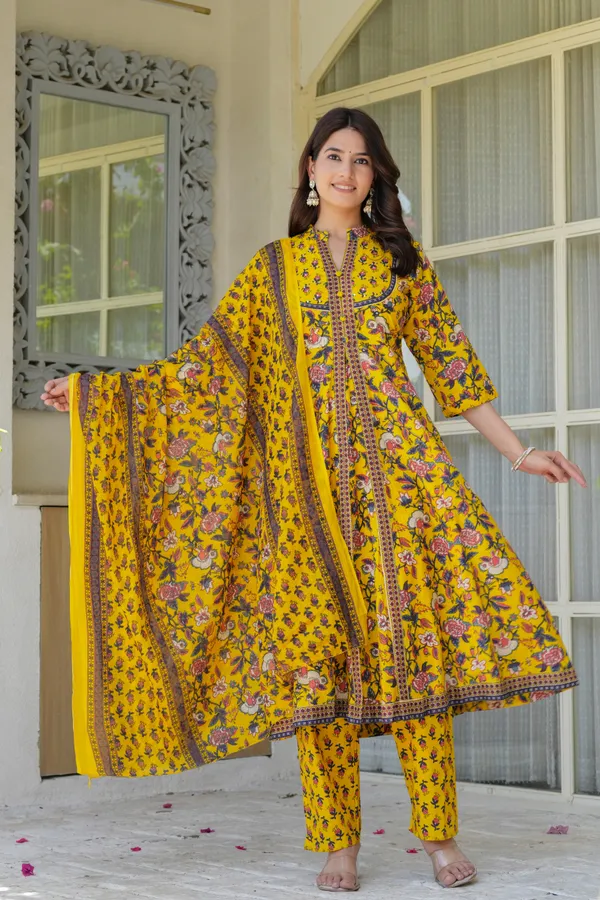 Embroidery_Kurta_Pant_Dupatta_Set_for_women