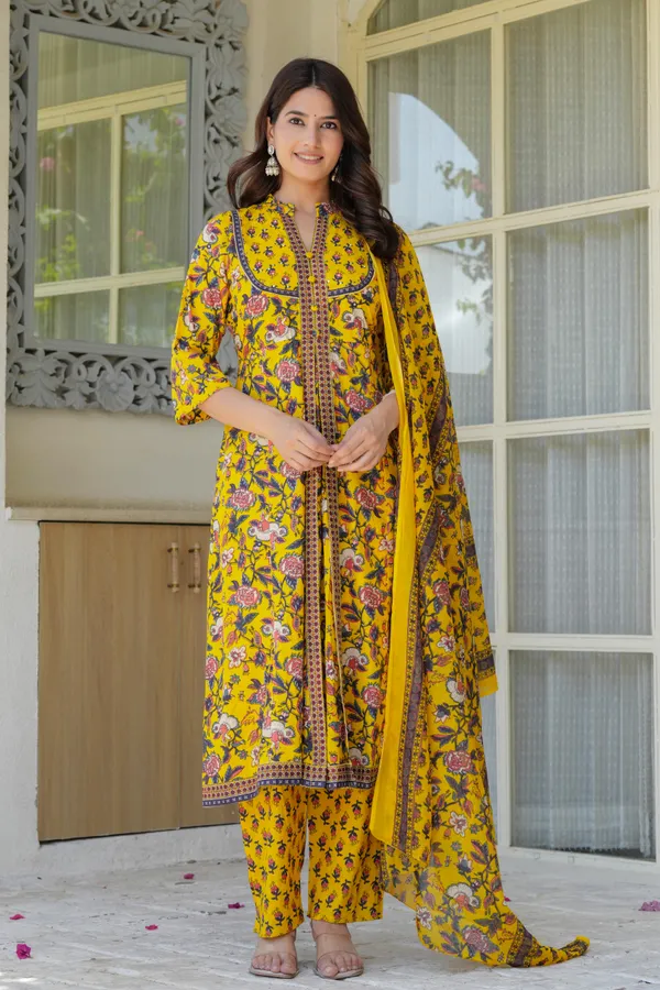 Embroidery_Kurta_Pant_Dupatta_Set_for_women