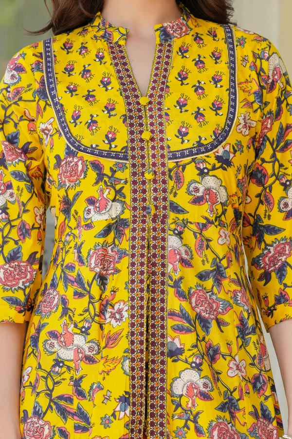 Embroidery_Kurta_Pant_Dupatta_Set_for_women