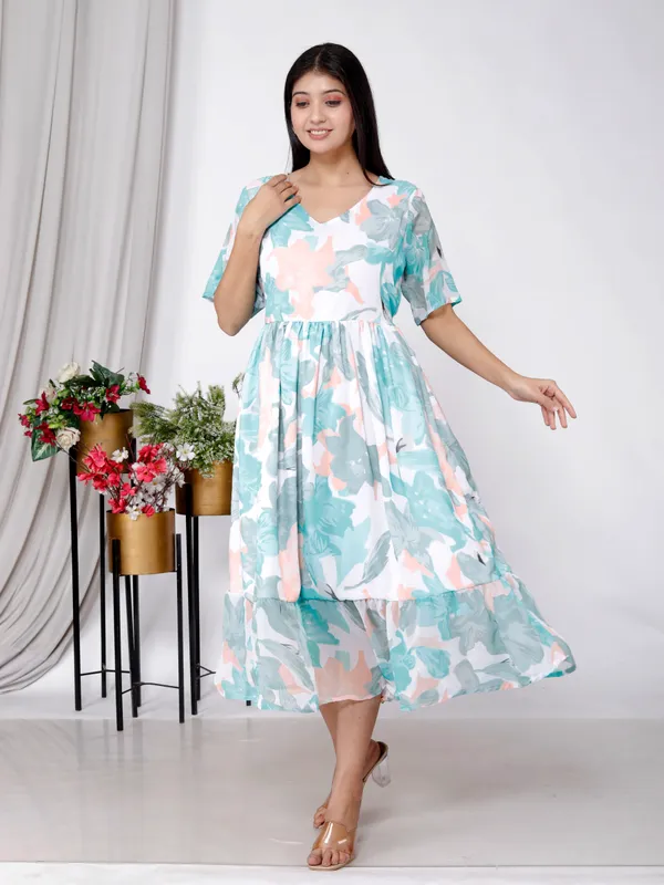 Green_Beautiful_Georgette_Anarkali_Kurta_For_Women_&_Girls
