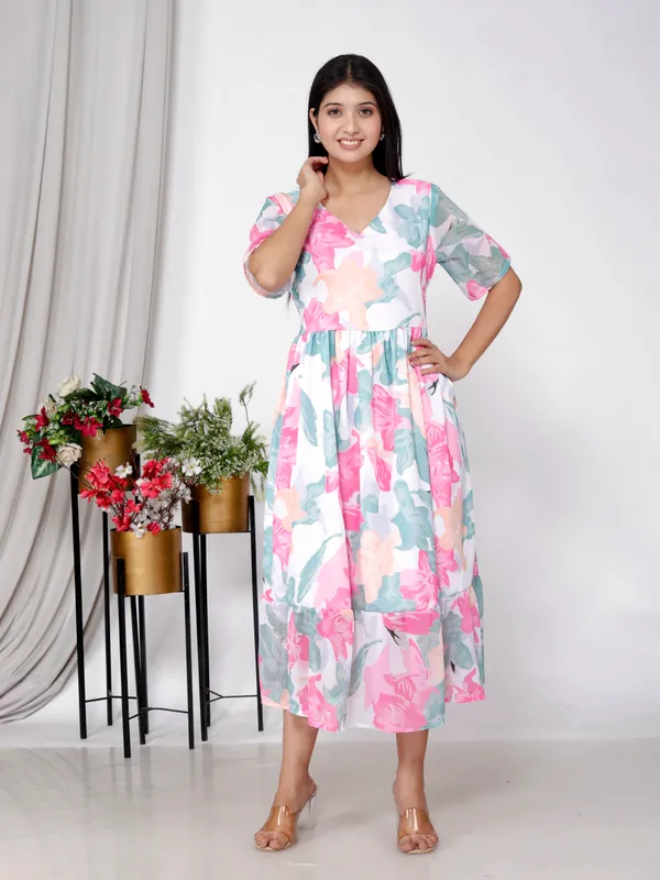 Pink_Beautiful_Georgette_Anarkali_Kurta_For_Women_&_Girls