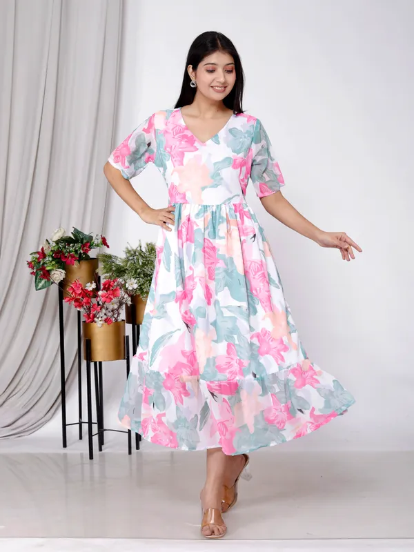 Pink_Beautiful_Georgette_Anarkali_Kurta_For_Women_&_Girls
