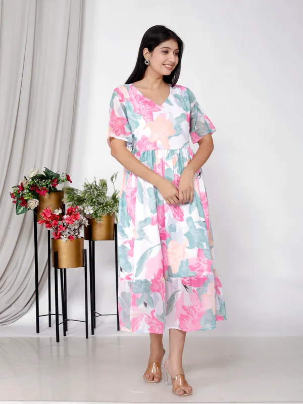 Pink_Beautiful_Georgette_Anarkali_Kurta_For_Women_&_Girls