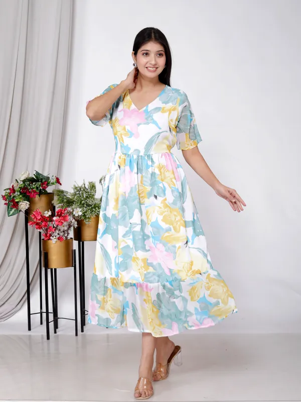 Yellow_Beautiful_Georgette_Anarkali_Kurta_For_Women_&_Girls
