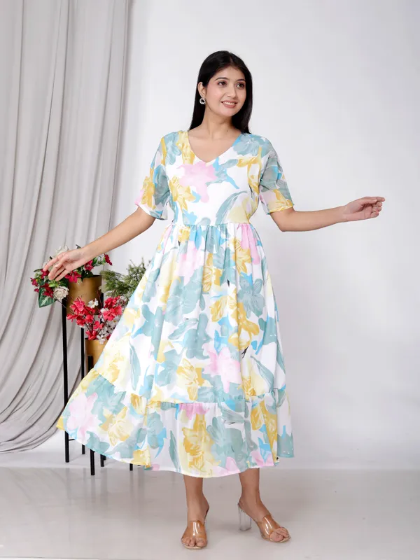 Yellow_Beautiful_Georgette_Anarkali_Kurta_For_Women_&_Girls