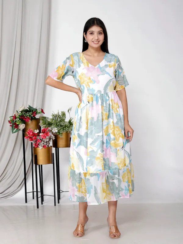 Yellow_Beautiful_Georgette_Anarkali_Kurta_For_Women_&_Girls