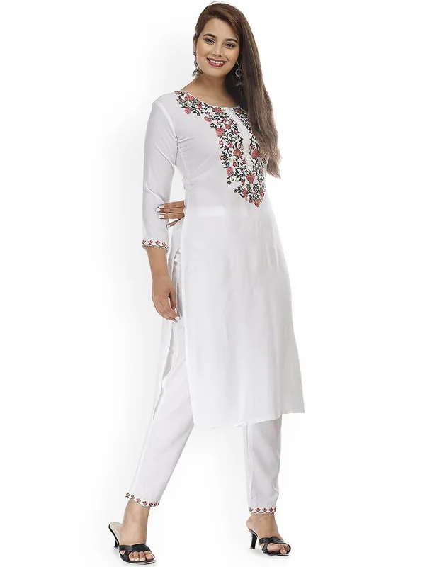 White_Straight_Embroidery_Kurta_Pant_Set_|_Push_Premium_For_Women