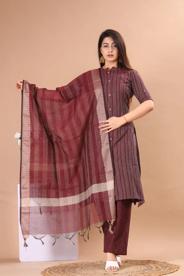 Maroon_Khadi_Cotton_Kurta_And_Pant_Set_With_Dupatta_|_Push_Premium_For_Women