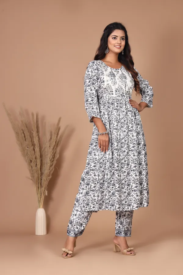 White_Embroidery_Kurta_Pant_Set_For_Women