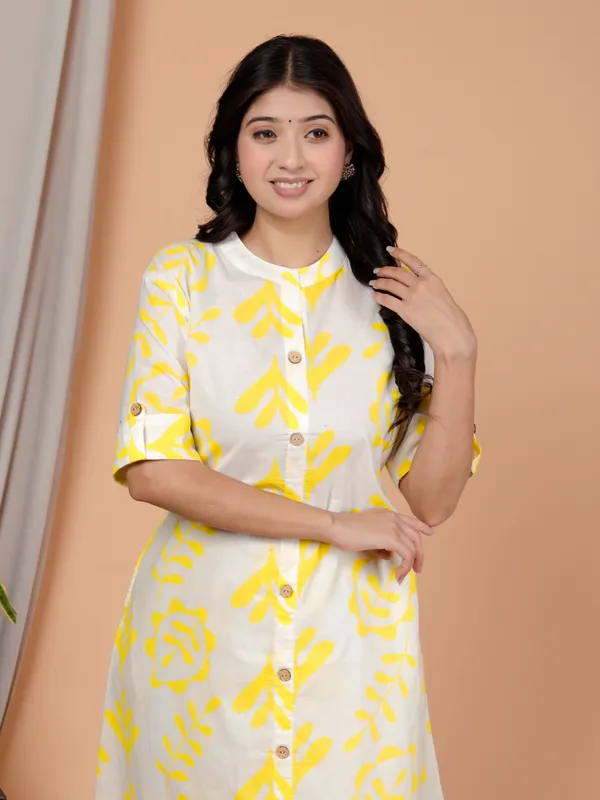 Kurta_and_Pant_Set_For_Women