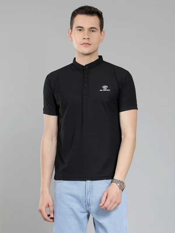 We_Perfect_Solid_Men_Polo_Neck_Black_T-Shirt