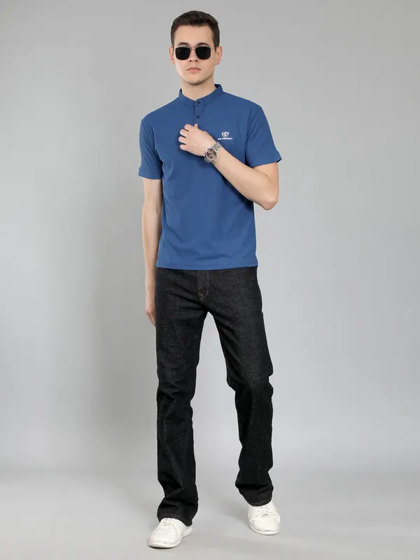 We_Perfect_Solid_Men_V_Neck_Black,_Blue_T-Shirt_-Pack_Of_2
