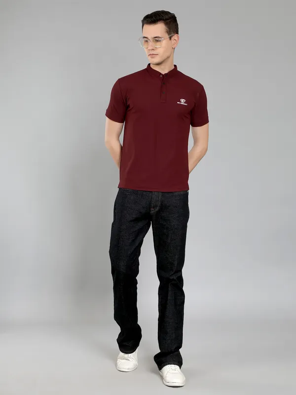 We_Perfect_Solid_Men_V_Neck_Black,_Maroon_T-Shirt_-Pack_Of_2