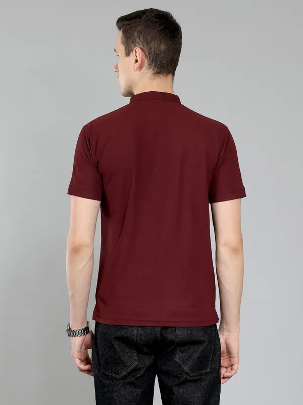 We_Perfect_Solid_Men_Polo_Neck_Maroon_T-Shirt