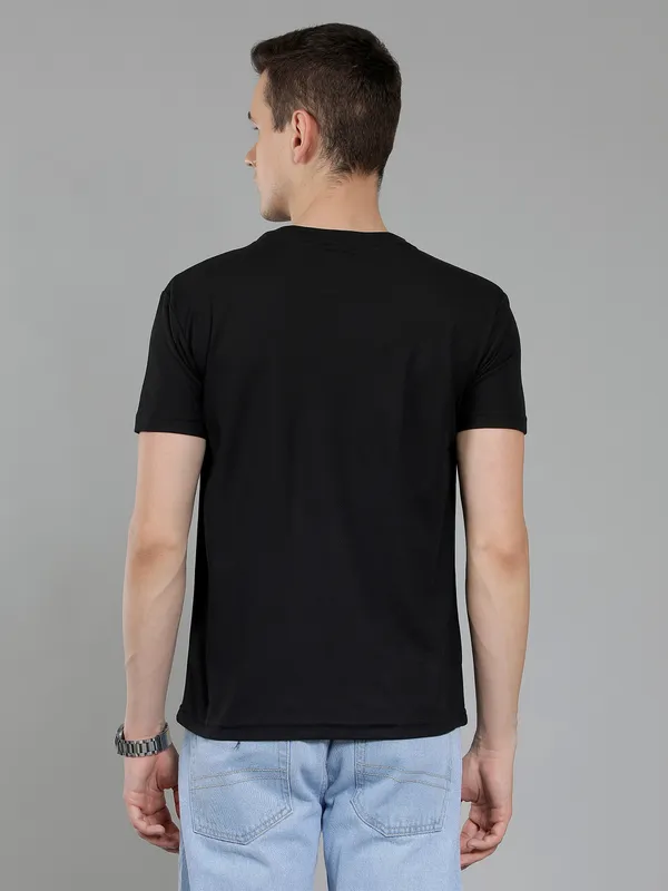We_Perfect_Printed_Men_Round_Neck_Black_T-Shirt