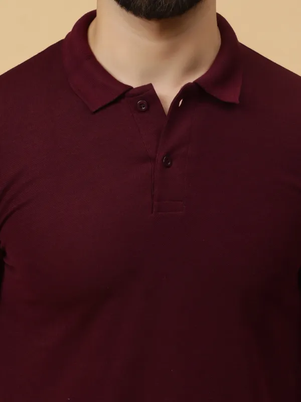We_Perfect_Solid_Men_Polo_Neck_Maroon_T-Shirt