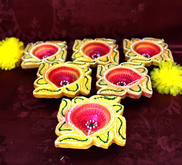 Pack_Of_12_Red_Terracotta_Diya_Set