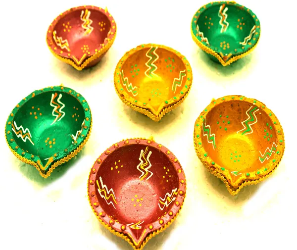 Pack_Of_6_Multicolor_Earthenware_&_Terracotta_Diya_Set